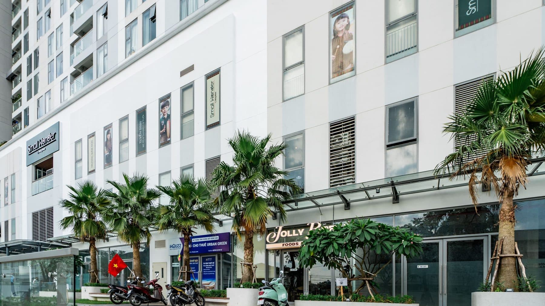 Phố thương mại Urban Green Walk