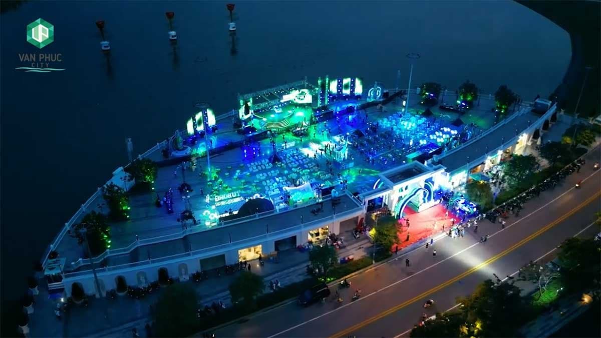 Điểm lại sự kiện Vạn Phúc City: vì sao đại nhạc hội chọn nơi này?